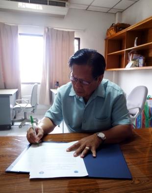 NIPOH コングサップ・アカボン院長